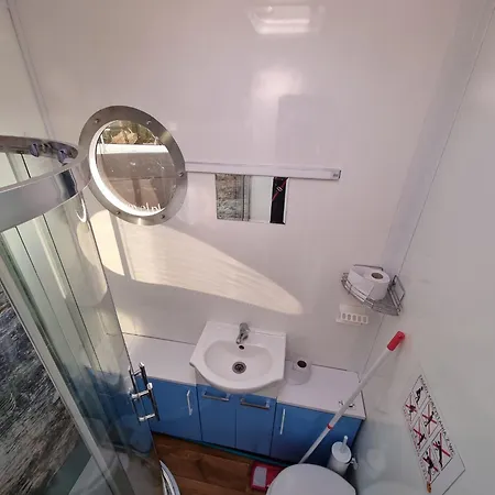 Hauseboot Holiday 40 Гуркло