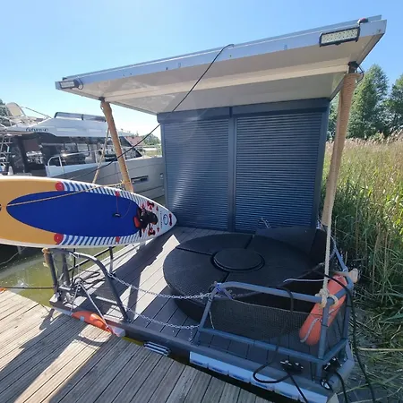 Ботель Hauseboot Holiday 40 Гуркло